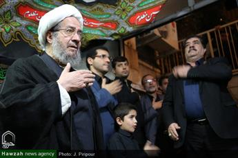 تصاویر/ شب سوم مراسم عزاداری اباعبدالله الحسین(ع) در منزل آیت الله مقتدایی