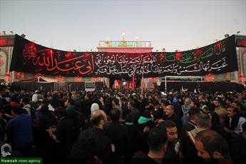 تصاویر/ حال و هوای بین الحرمین در اربعین حسینی