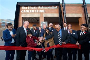 یک خیّر مسلمان در کانادا به یاد پدرش، مرکز درمانی سرطان راه اندازی کرد