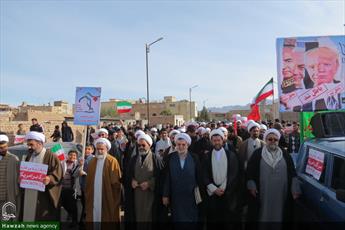 تصاویر/ حضور طلاب و روحانیون کرمان و جیرفت در راهپیمایی ۱۳ آبان