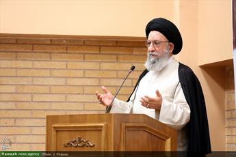 نباید صحنه تبلیغ در عرصه جهانی را رها کنیم/ تاکید بر تعامل و ارتباط صمیمی با برادران اهل سنت