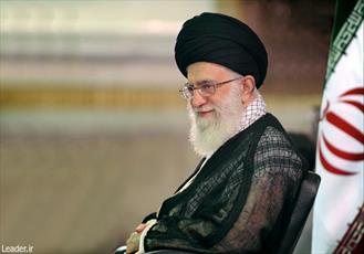 لبیک حوزه‌ و روحانیت به فرمان ولی امر / با بذل جان آماده انجام وظیفه‌ایم
