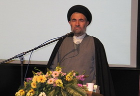 کنگره بین‌المللی بزرگداشت پدر امام خمینی(ره) در خمین برگزار می‌شود