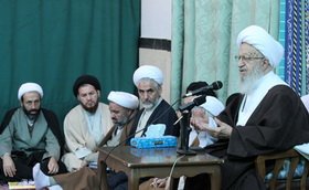 اعتدال سیاسی، پیروی از امام و رهبری است