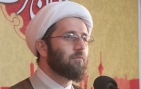 اولین همایش هادیان معرفت در قم برگزار شد