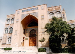 موحد بودن در پرتو ولایت و امامت امکان‌پذیر است