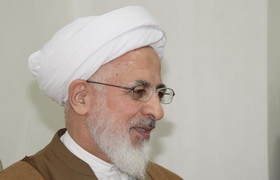 رشوه‌گیری آبروی نظام را می‌برد