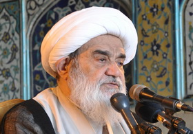 هشدار آیت الله العظمی مظاهری از نفوذ عوامل استکبار در دانشگاه‌ها