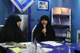 شیعه شدن خود را مدیون امام خمینی(ره) می دانم